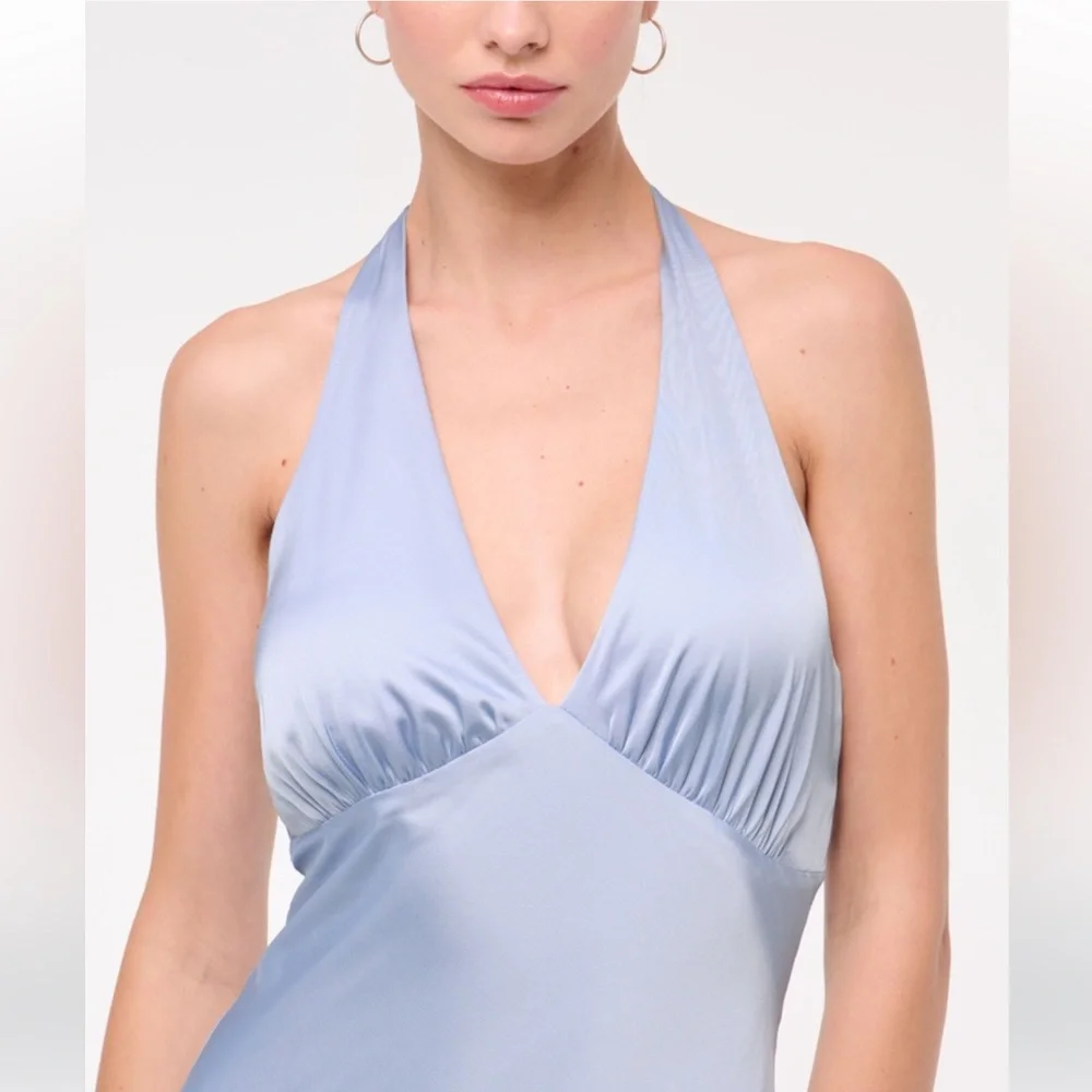 NWT Stunning elegant lilac Light Blue Julia slip Halter Maxi Dress